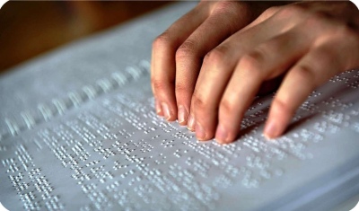 Las Flores: La Comuna brinda cursos gratuitos para aprender el sistema Braille