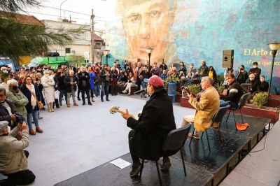 Avellaneda: Con un gran festival reinauguraron el Museo "Leonardo Favio"