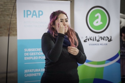 Avellaneda: Lanzan un curso de lenguaje de señas para personal municipal