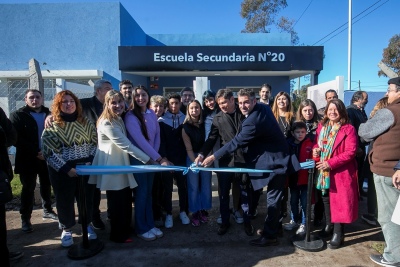 Pilar: Kicillof y Achával inauguraron la Escuela Secundaria N°20