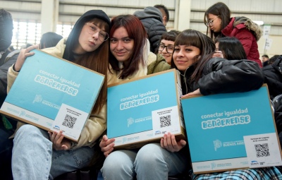 San Martín: El municipio completó la entrega de más de 2.400 netbooks Conectar Igualdad Bonaerense