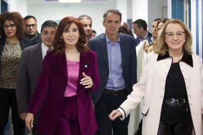 Cristina Kirchner en Santa Cruz: "Es necesario volver a ejercer el amor por la Patria, el hogar y la familia"
