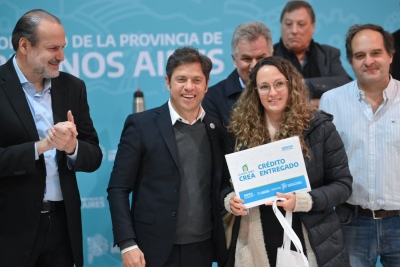 Bahía Blanca: Kicillof entregó viviendas y firmó créditos del programa Buenos Aires CREA