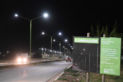 Bahía Blanca: Se concretó la obra de iluminación LED en calle Necochea