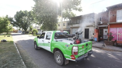 Esteban Echeverría: Intensifican los operativos de fumigación contra el dengue