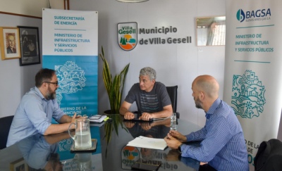 Villa Gesell: La Provincia firmó el contrato de extensión de la prestación de gas