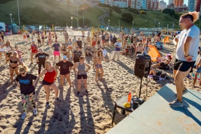 Mar del Plata: Siguen las actividades deportivas y recreativas en la Playa del EMDER