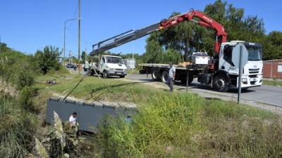 Campana: Ante emergencias hídricas, instalaron compuertas en el barrio Santa Lucía