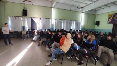 Olavarría: Se llevó a cabo una jornada de educación vial en la Escuela Secundaria 3 de Loma Negra