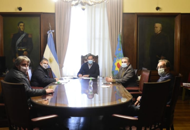 La Plata firmó un acuerdo para la formación y capacitación en rubros que ofrezcan una salida laboral