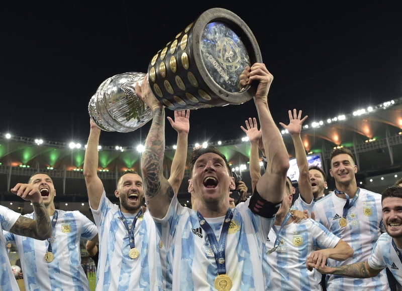 Messi recordó a Maradona: "seguro nos bancó desde donde esté"