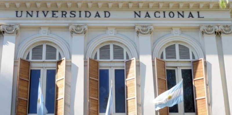 El Consejo Superior de la Universidad Nacional de La Plata aprobó un “pase sanitario”