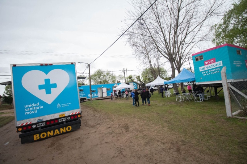 La Costa: Cardozo recorrió las unidades sanitarias móviles del operativo Integrar Salud