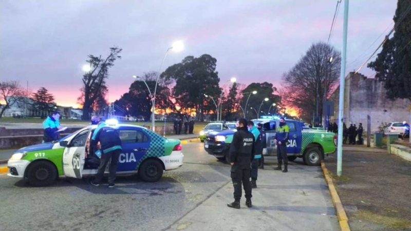 La Policía Federal de Olavarría allanó a un efectivo policial por presunta estafa