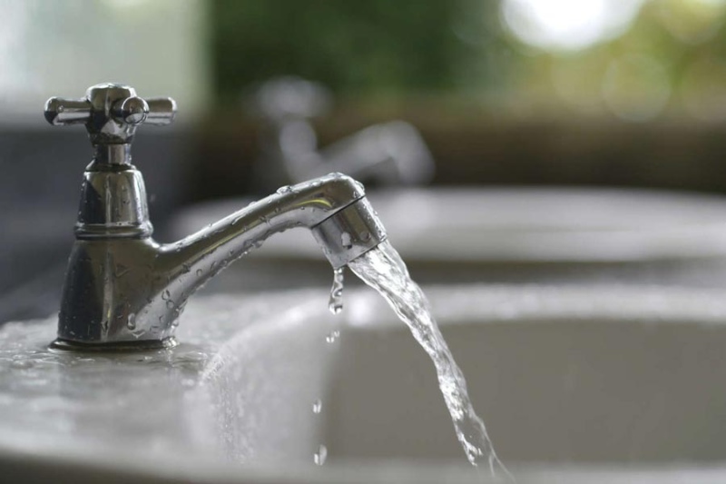 La Plata: Por trabajos de ABSA podría haber baja presión de agua en barrios de Gonnet y Villa Castells