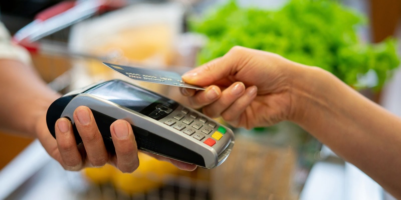 ANSES recomienda la utilización de la tarjeta de débito