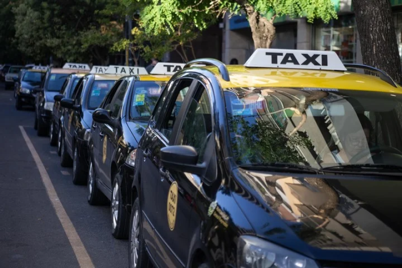 Mar del Plata: Los taxistas de la ciudad piden aumentar las tarifas y cobrar un extra a la noche