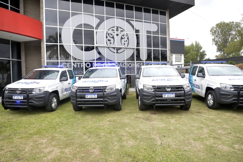 Tigre: Entregan nuevos móviles a la Policía de la Provincia