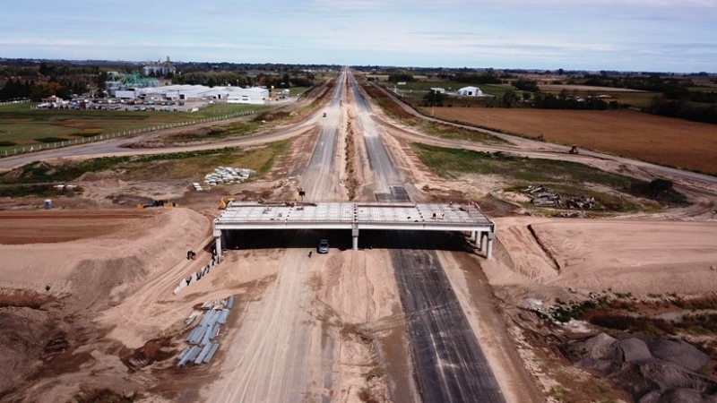 Avanza a paso firme la obra de transformación en autopista de la Ruta Nacional 7