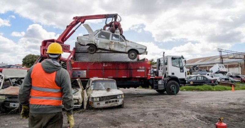 Cañuelas: El Municipio adhirió al programa de descontaminación y compactación de vehículos