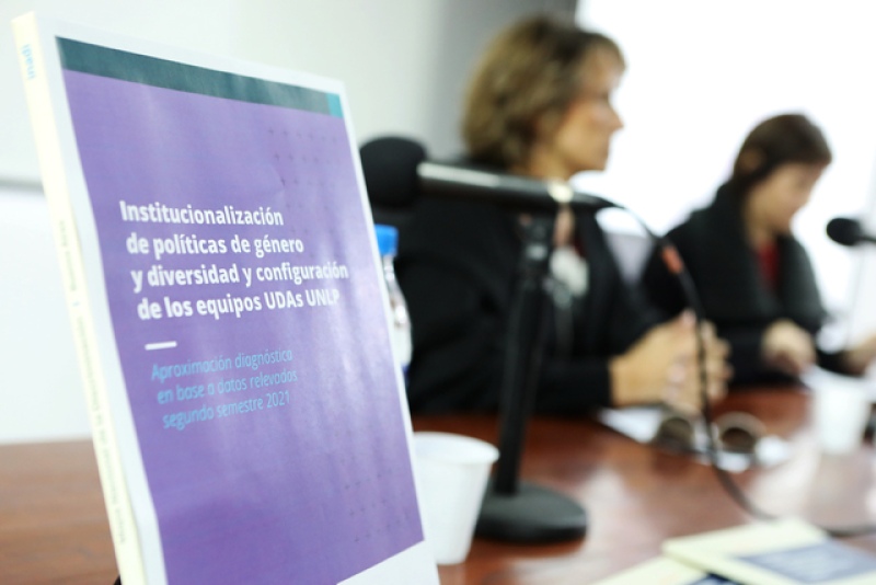 La UNLP presentó una guía de intervención para casos de violencia de género