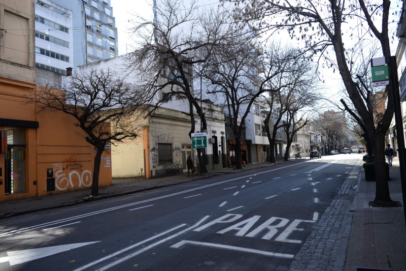La Plata: Comenzó a funcionar el carril exclusivo en calle 54