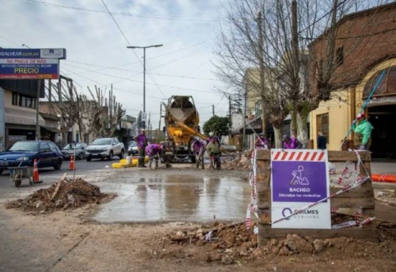 Quilmes: Continúa desarrollándose el Plan Municipal de Bacheo