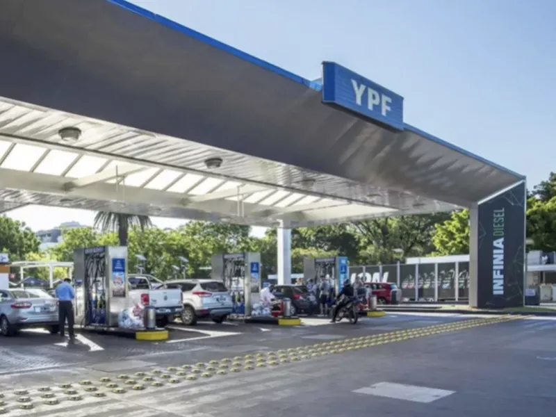 YPF aumentó una media de 7,5% el valor de las naftas y el gasoil