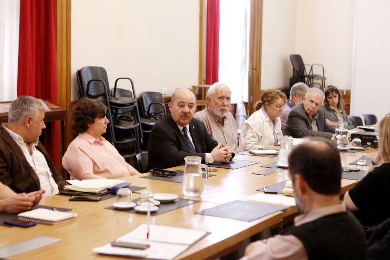 UNLP: Especialistas se reunieron para constituir la Mesa de Energías Renovables