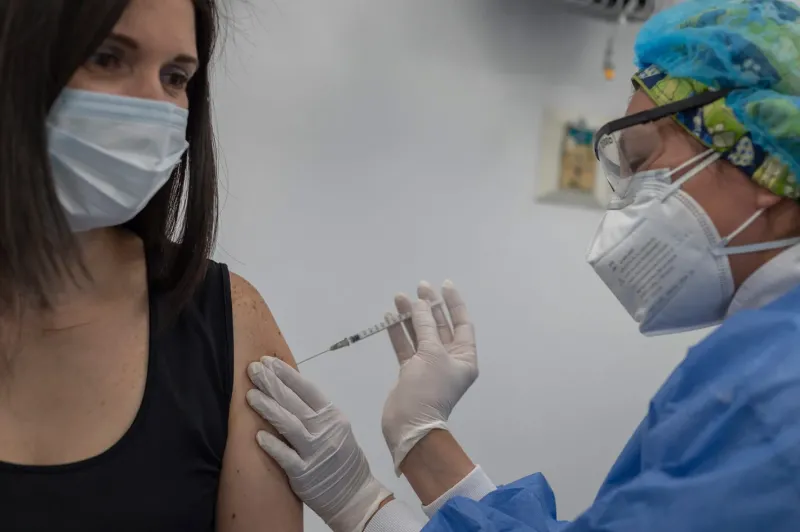 Navarro: Instalan nuevas postas itinerantes de vacunación contra el Covid-19
