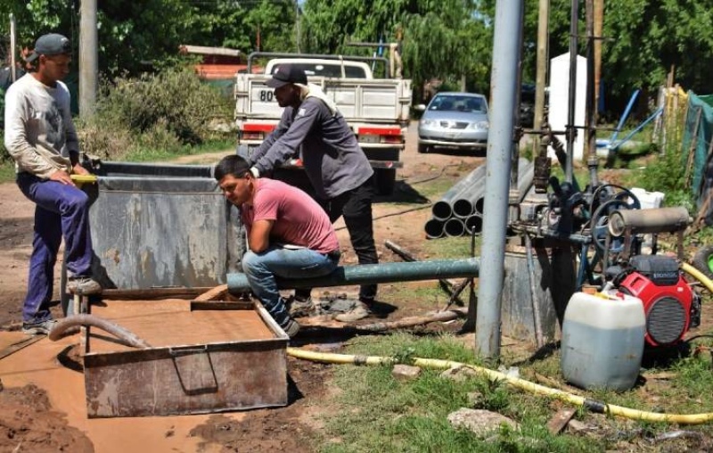 Luján: Instalan una nueva bomba de agua en el Barrio Ameghino