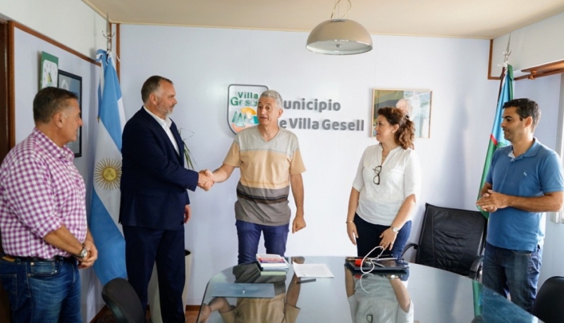 Villa Gesell: Se firmó un convenio de beneficios con el Banco Nación