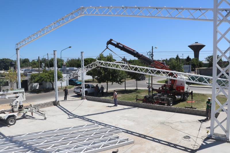 Ensenada: Avanza la construcción del complejo deportivo de Mosconi