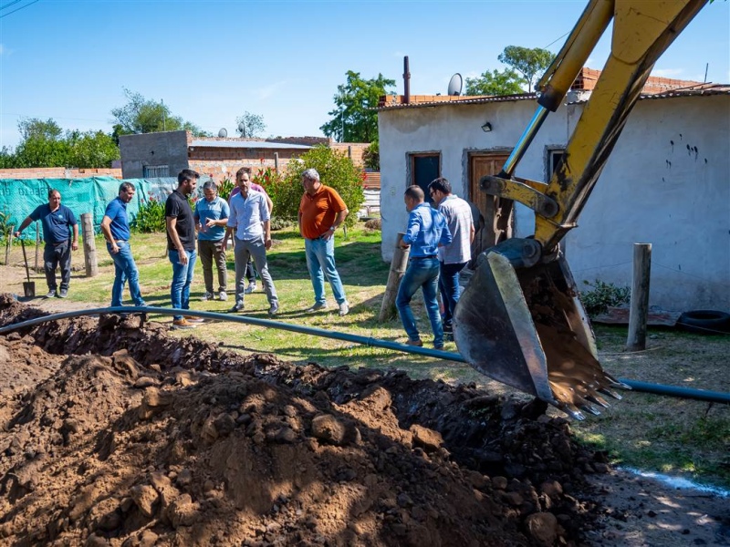Junín: Avanzan las obras de extensión de la red de agua potable para Villa del Parque
