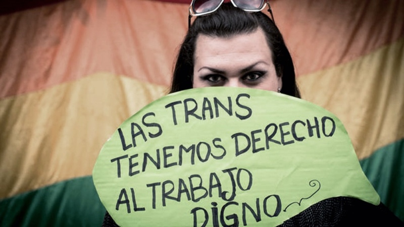 Capacitarán a trabajadores del Estado para garantizar el cupo laboral travesti trans