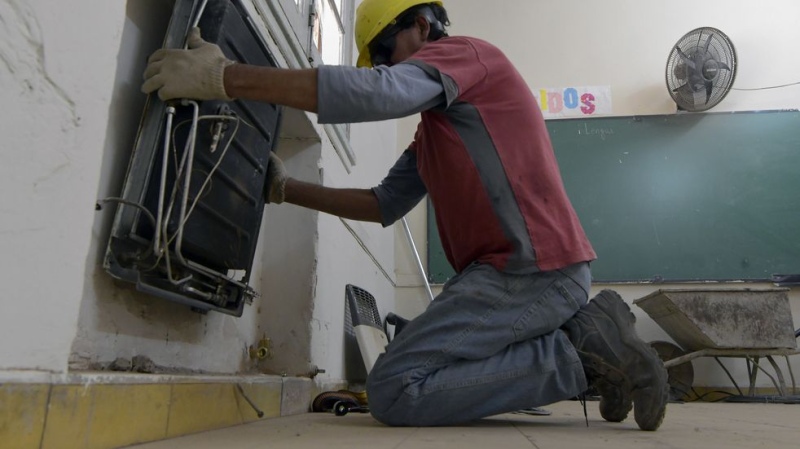 Educación invertirá 120 millones en obras de gas para más de 80 escuelas platenses