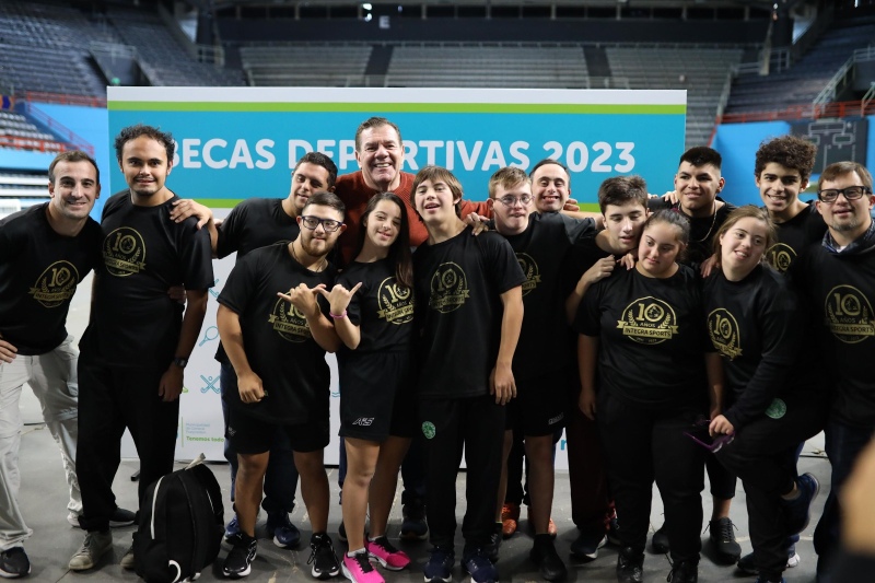 Mar del Plata: El Municipio entregó 240 becas a deportistas locales