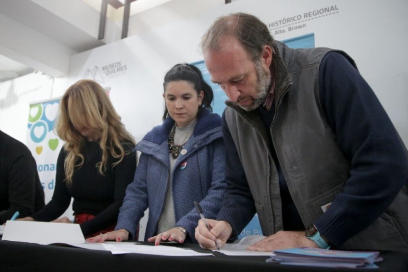 Quilmes: Se llevó adelante la firma del convenio "Municipio Donante"