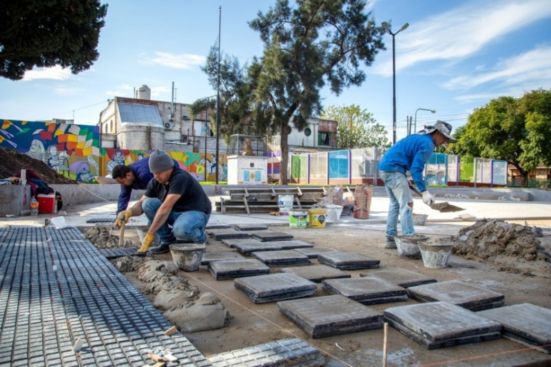 Quilmes: Continúan las obras en la Plaza Yapeyú de Solano