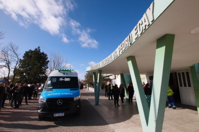 Kreplak entregó ambulancias para Salliqueló y Patagones