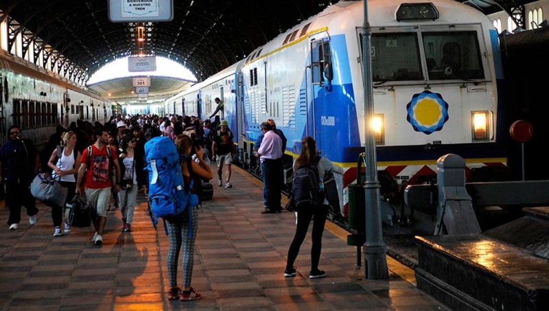 Abrieron la venta de pasajes en trenes de larga distancia para viajar en julio a distintas ciudades