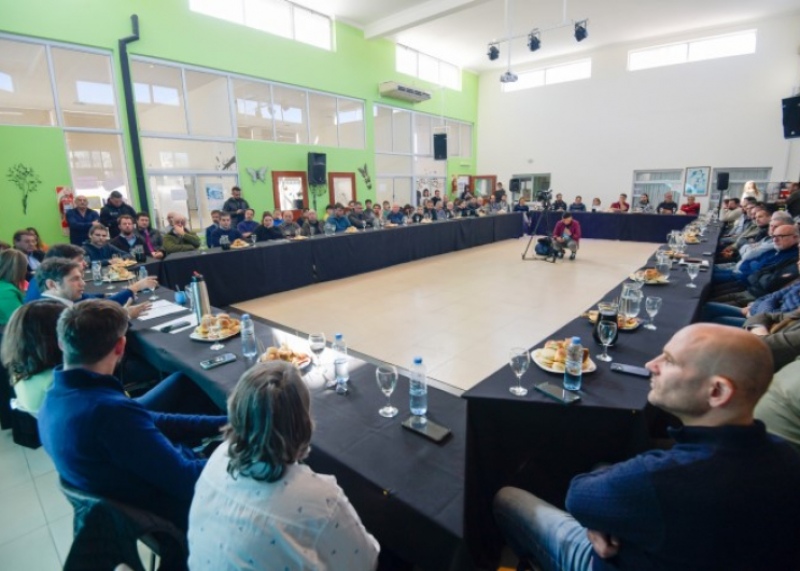 Chivilcoy: Kicillof se reunió con representantes del sector productivo local