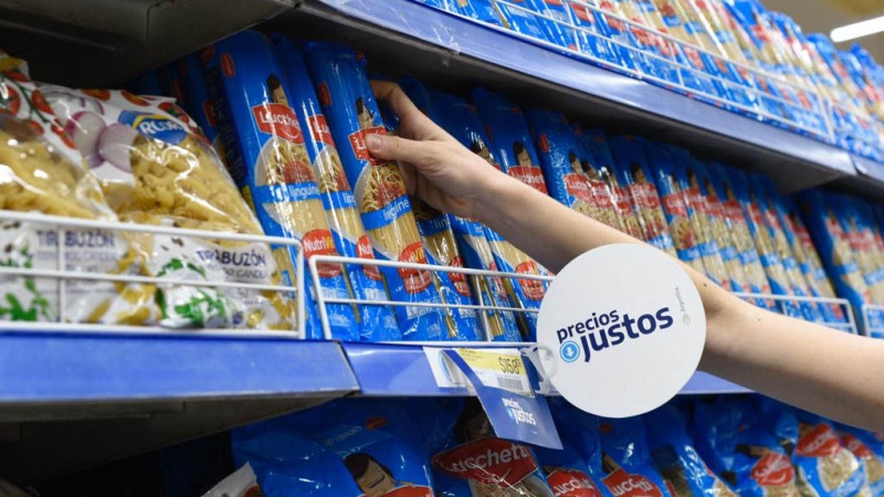 Supermercados reciben listas de precios con aumentos del 40 por ciento
