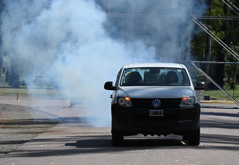 Bahía Blanca: Continúan los trabajos de fumigación en el distrito